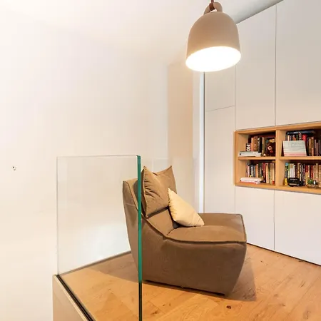 Guesthost- Exclusive With Private Garden Villa Padua