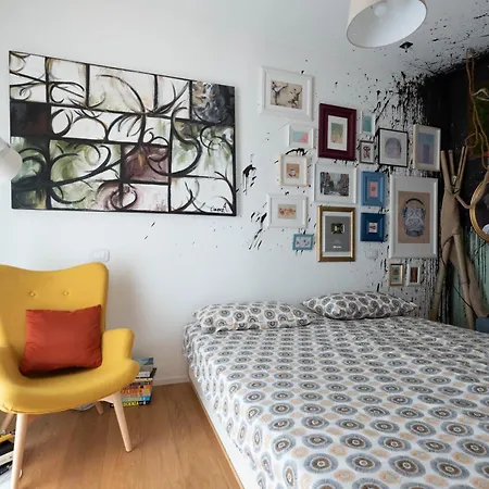 Guesthost- Exclusive With Private Garden Villa *