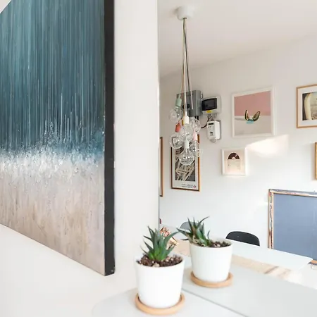 Villa Guesthost- Exclusive With Private Garden